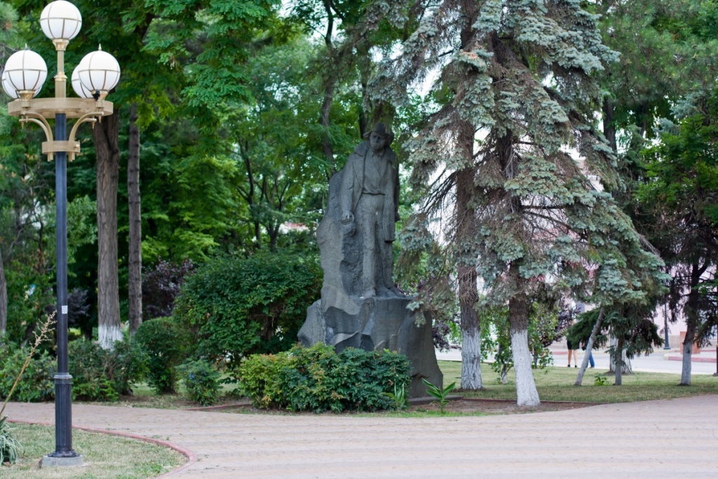 памятник.jpg
