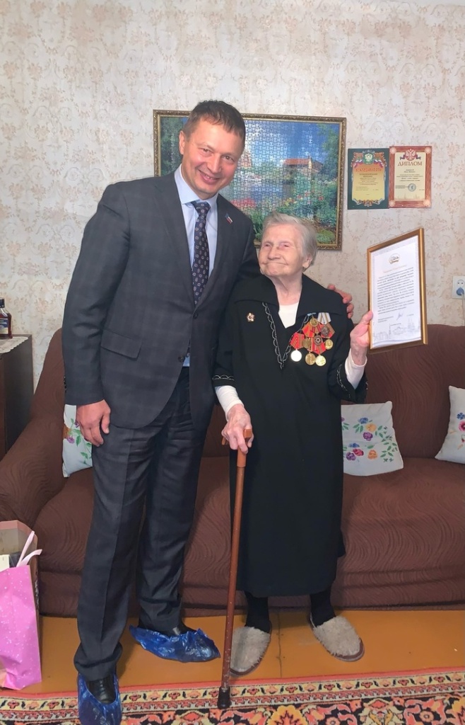 Дудышева_ЮИ_.jpg Дудышева_ЮИ_.jpg