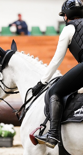 Троеборцы начинают год в Maxima 