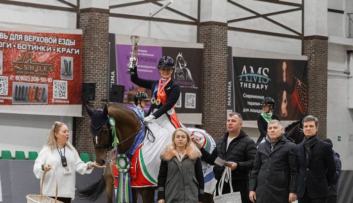 Субботняя выездка завершилась в MAXIMA PARK!