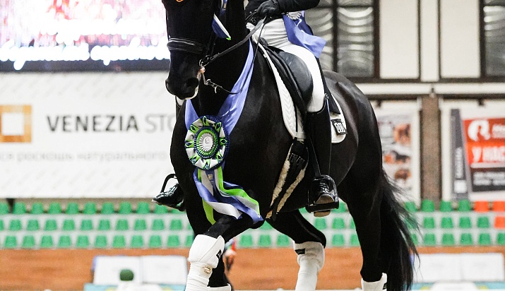 Выездковый турнир стартовал в MAXIMA PARK! 