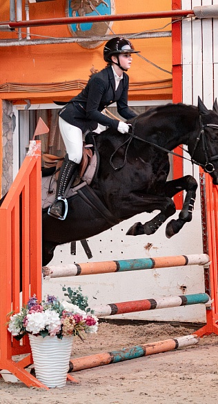 В Конаковских конюшнях прошли первые региональные этапы 10 сезона Кубка Победы