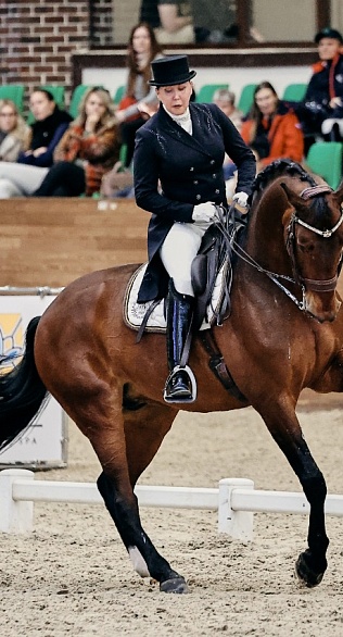 Всадница Меркулова победила в "абсолюте" Большого круга Кубка Кремля по выездке 